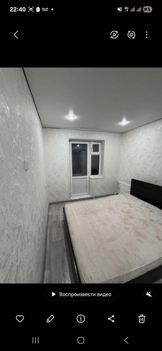 Клеем обой быстро и качественно.