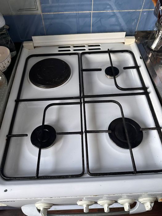 Продам Газ плиту