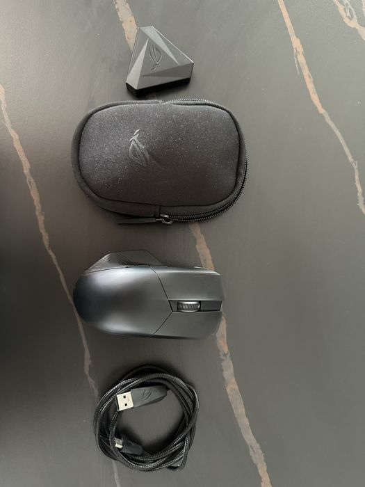 Tastatura Logitech + Mouse Asus Rog Chakram