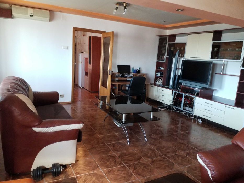 Inchiriat Apartament 3 cam. Berceni