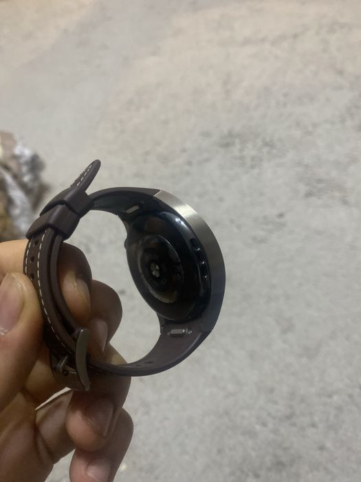 Смарт-часы HUAWEI Watch 5 ,