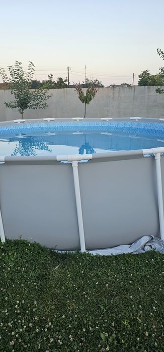 Piscina supraterana Intex