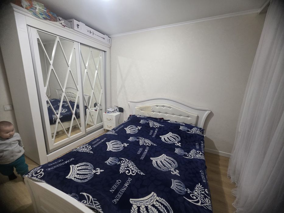 Спальный гарнитур 80000