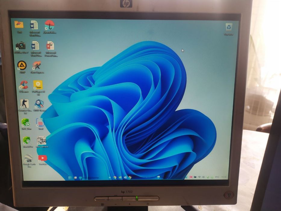 Продается мониторы