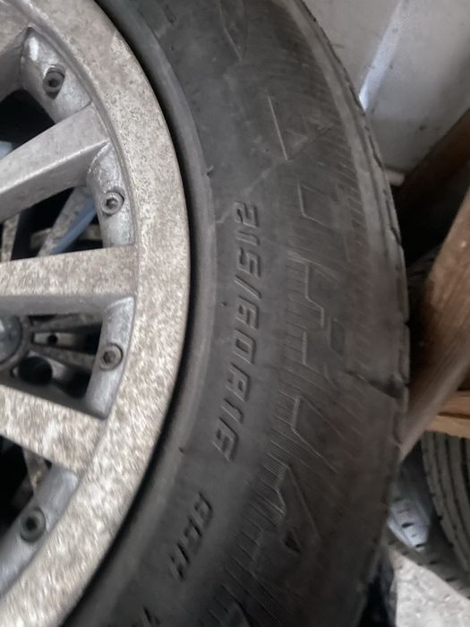 Продам комплект 215x60x16