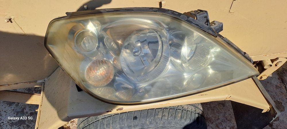 Фар за  Нисан Примера П-12 /Nissan Primera P-12