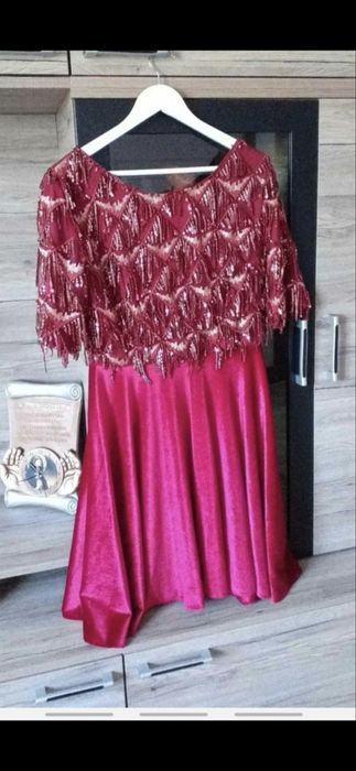 Vând rochii de ocazie!