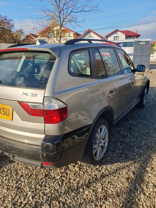Dezmembrez BMW X3 E83 Facelift an 2007 motor 2.0 tdi 110 kw 150 cp cod motor 204D4 M47 fata completa bara fata spate capota motor aripa stanga dreapta oglinda oglinzi far stanga dreapta tragher complet lampa stop tripla spate cu led dezmembrari piese auto
