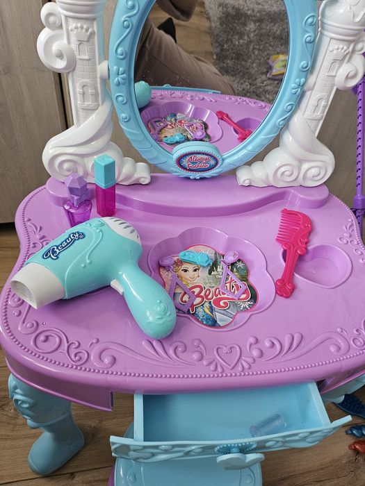 Детски изграчки - тоалетка, интерактивни кучета