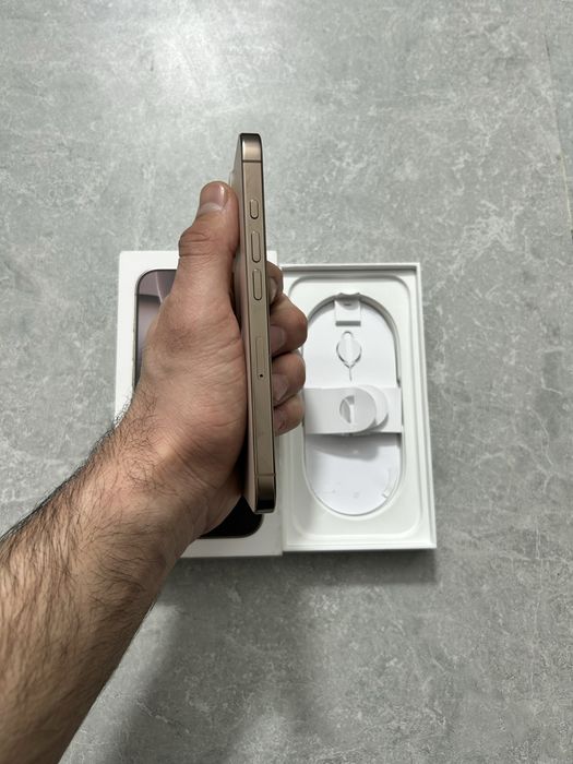 iPhone 16 Pro 128GB Desert Titanium