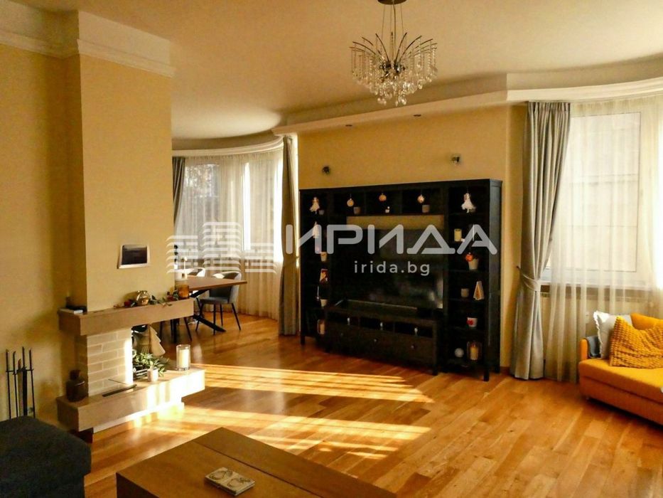 Мезонет В София,Топ Център