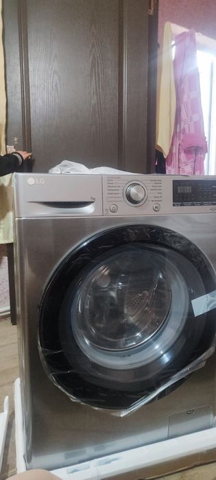 LG kirmoshina sotiladi  7 kgli