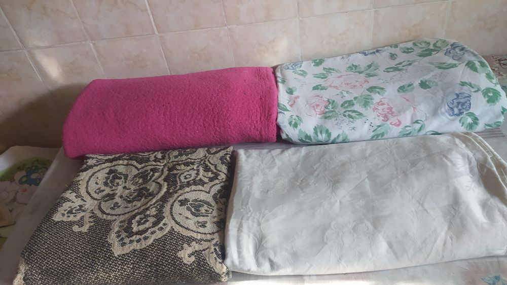 Продам подушки,одеяла, покрывала, пододеяльники, простыни