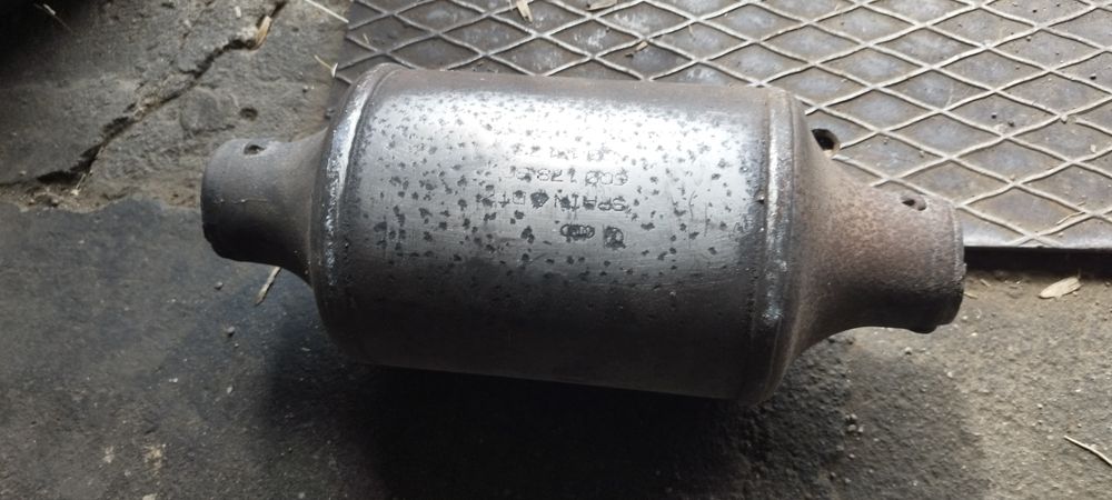 Катализатор от  Шкода Фабия 1.4 бензин