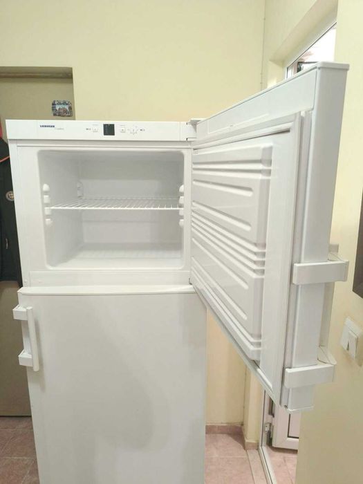 Хладилник Liebherr CTPesf 3223, клас A++, обем 307 л, размери 169 x 60 x 63 см
