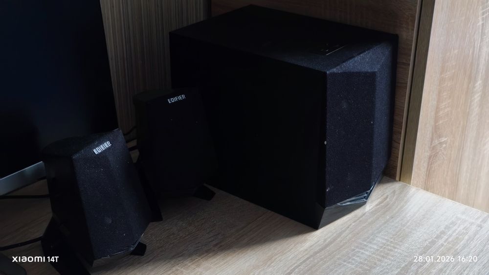 Edifier X230 продаю торг есть