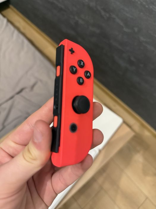 Конзола Nintendo Switch(Red and Blue joysticks)