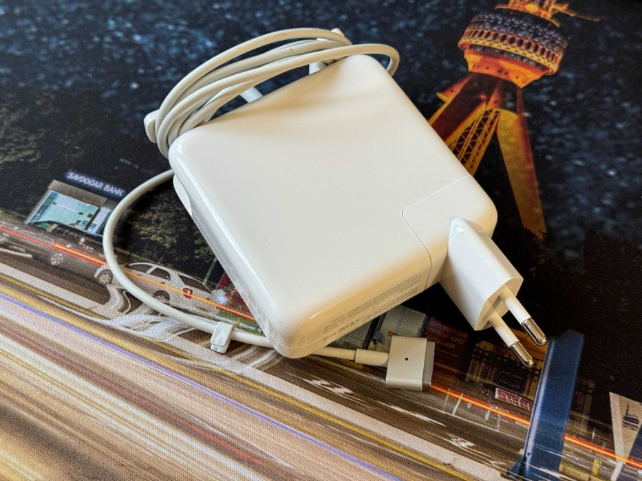 MacBook Air Intel Core i7 / 8 Gb RAM / 500 Gb / Silver / 31 Цикл