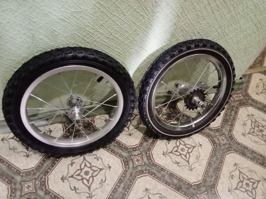 Прадаю колеса 14 размера комплект.