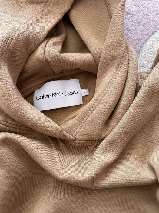 Суитчъри на Calvin klein и Hugo