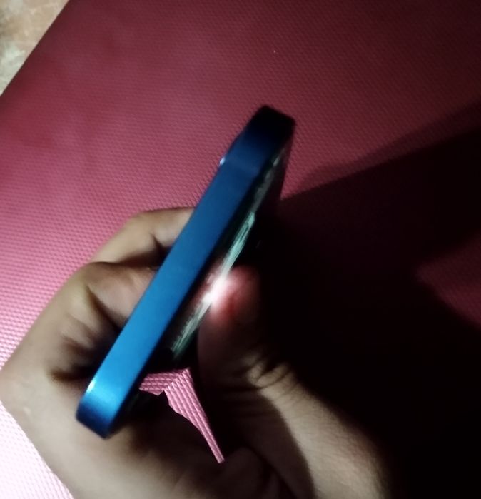 Iphone 12 oʻzi 64 gb zor narxda