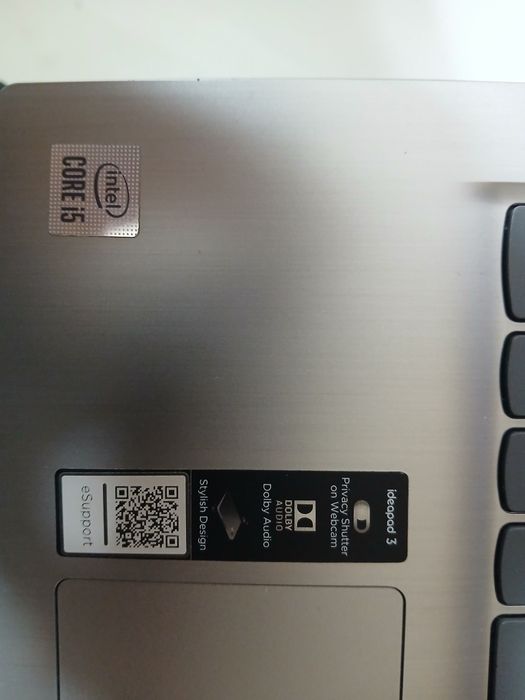 Laptop lenovo gri