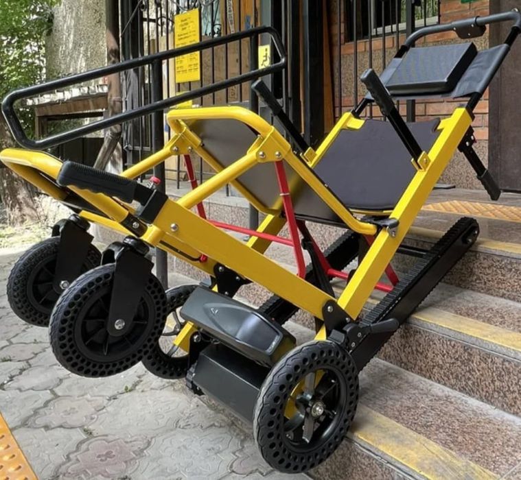 Продам два кранштейна для больных и инвалидов