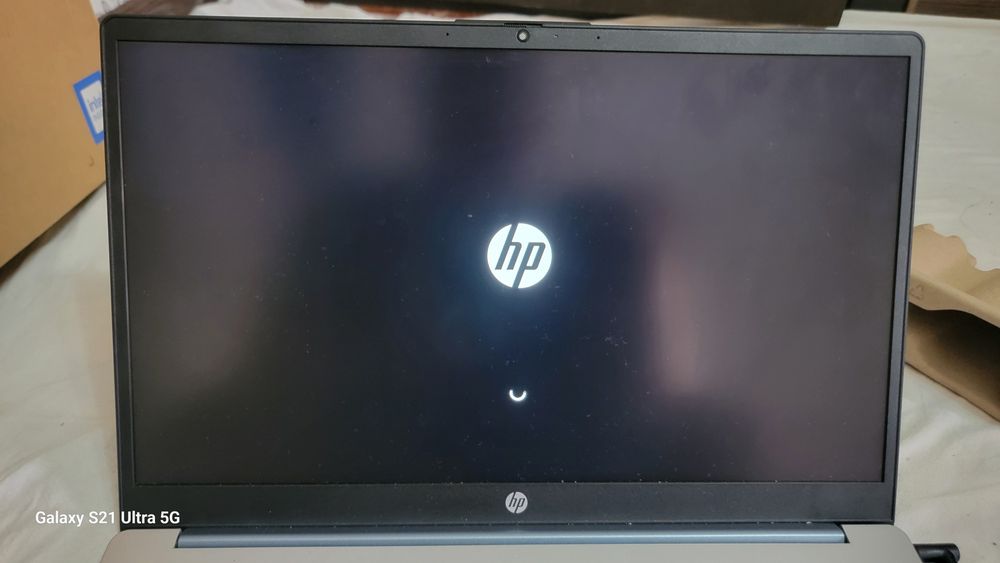 HP Noutbuk yangi