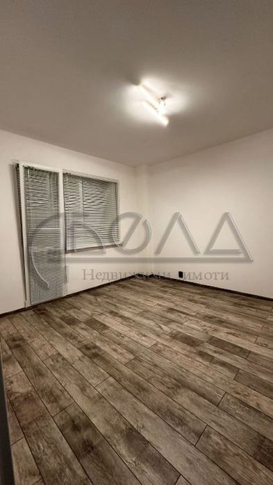 Продава се Тристаен апартамент в София, Обеля 2 - 70 кв.м за 2215 €/кв.м - Снимка #1