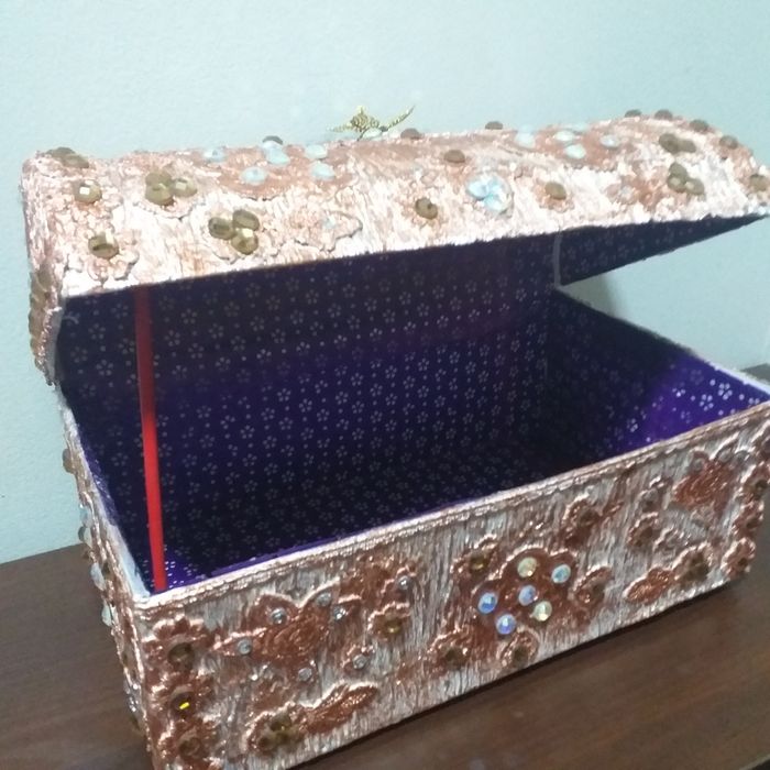 Сундучок-шкатулка