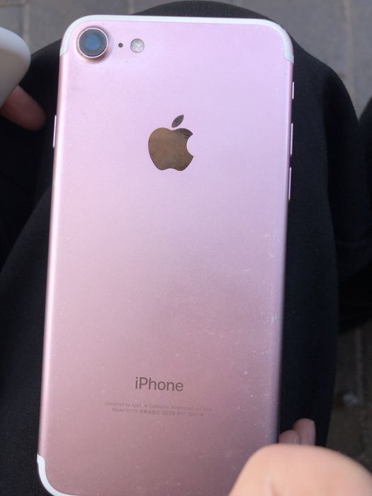 Айфон 7 сатылады