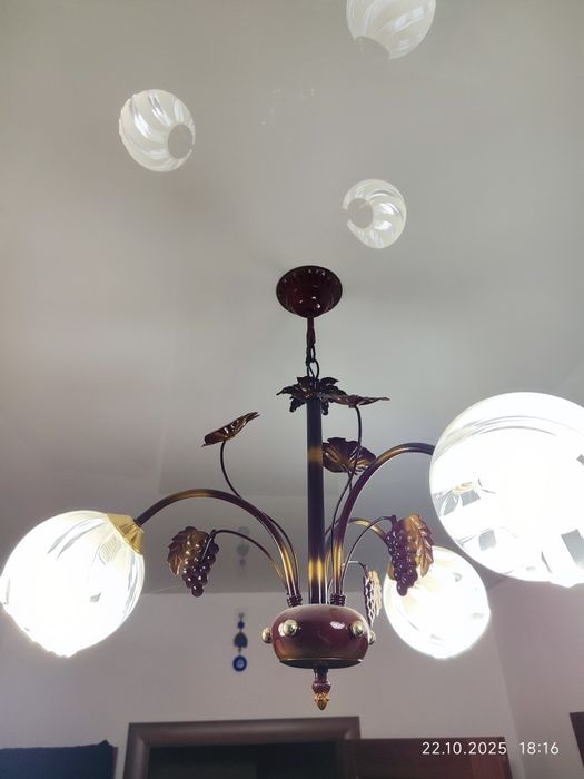 Люстра    продам
