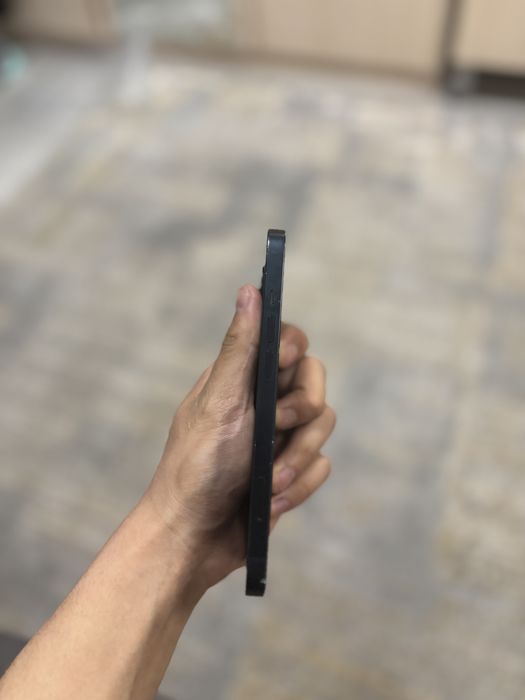 iPhone 13/128 Gb в отличном состоянии