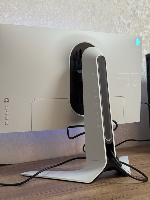 Alienware AW2720HF – 27” Professional Gaming Monitor