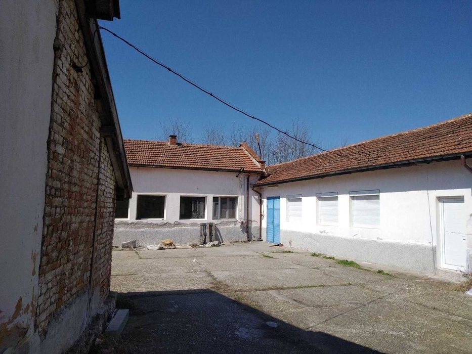 Продава се Промишлена сграда в Харманли - 645 кв.м за 87 €/кв.м - Снимка #2