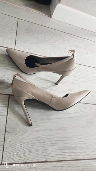 Продам туфли нарядные