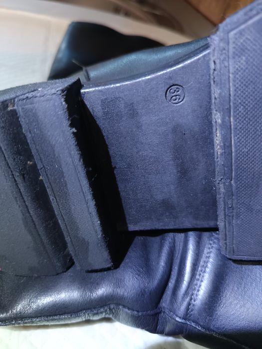 Cizme din piele, Italia