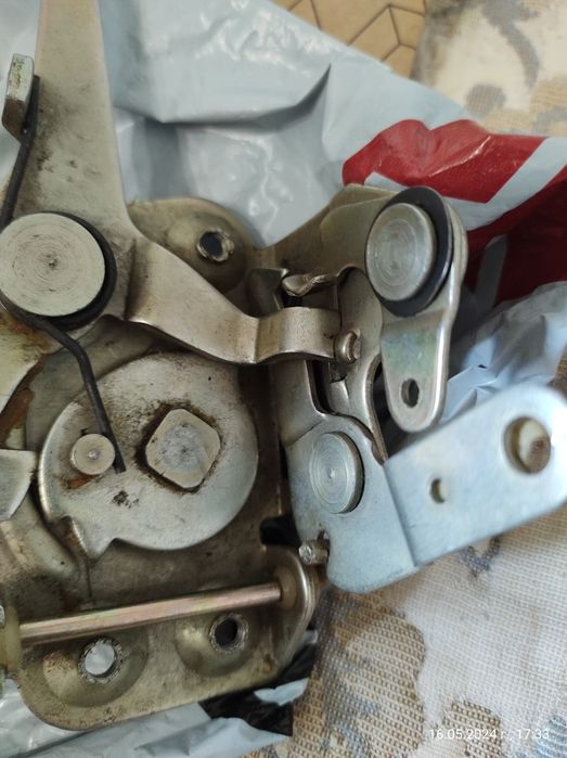 Брава за дясна врата  за Полски P Фиат 126