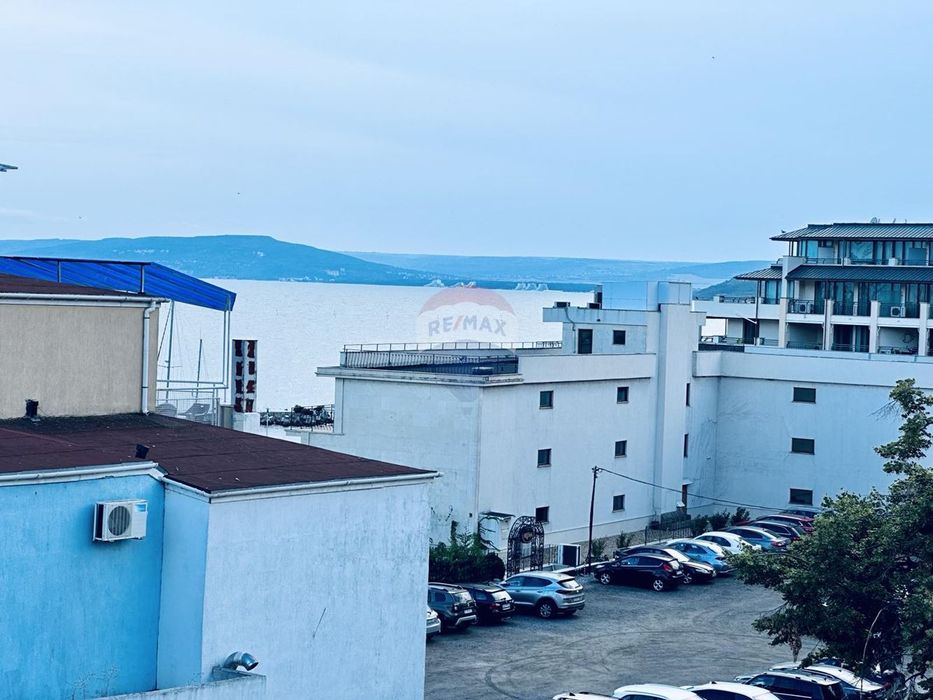 Продава се Тристаен апартамент в Балчик - 119 кв.м за 950 €/кв.м - Снимка #10