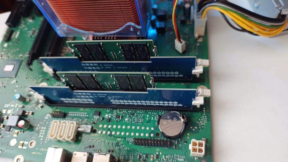 Ram laptop cu adaptor pt Pc ddr4 32Gb 2x16Gb 3200 mhz