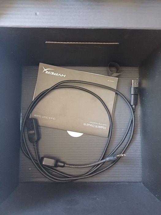 HyperX Cloud 3 в идеальном состоянии