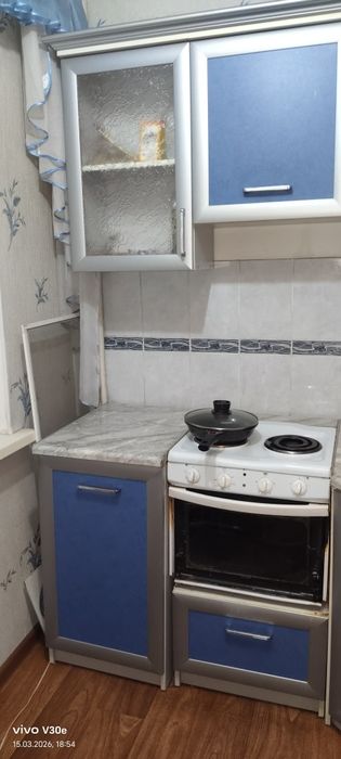 Сдаётся двух комнатная квартира .