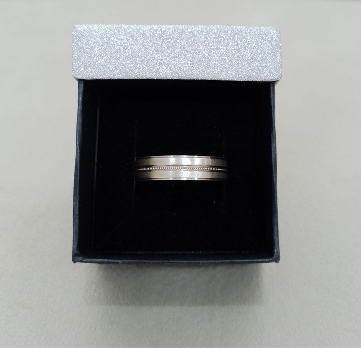 Новая, Муж.обручальная кольцо