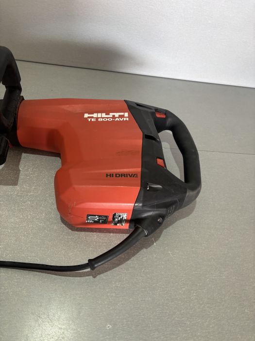 Ciocan demolator picamer hilti te 800
