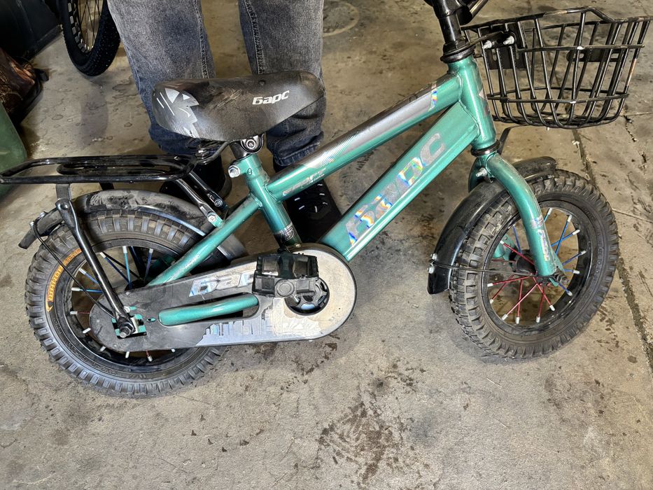 велосипед детский(до 5 лет где то)