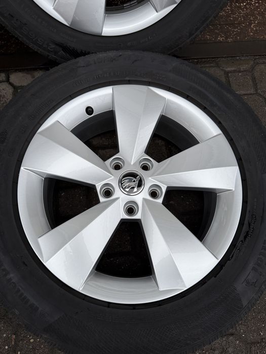 Jante Skoda 17 Kodiaq Karoq Superb Octavia Yeti 215/65R17 iarna