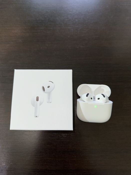 Casti AirPods 4 ANC