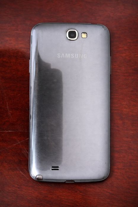 SAMSUNG GALAXY NOTE 2 xolati yaxshi