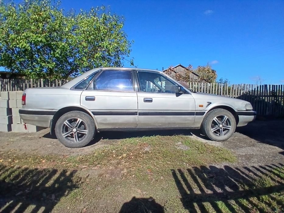 Mazda 626 2 литра 1988 года