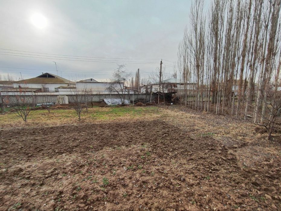 Участка сотилади 4 сотих